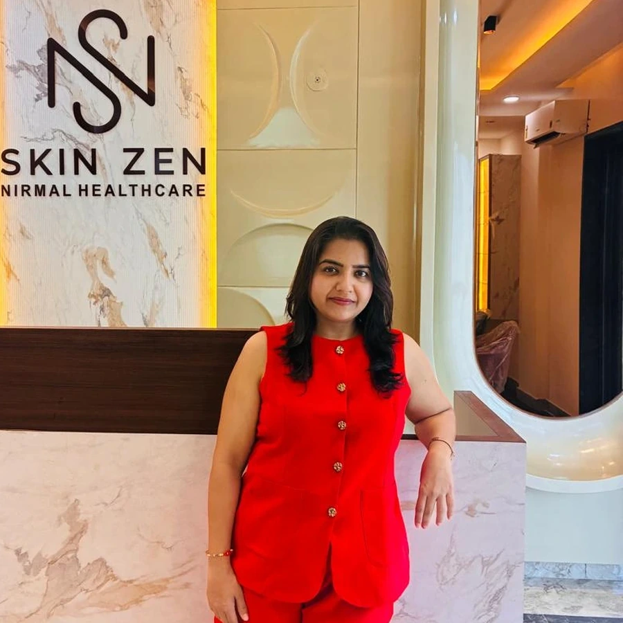 Dr. Astha Gupta at Skinzen reception